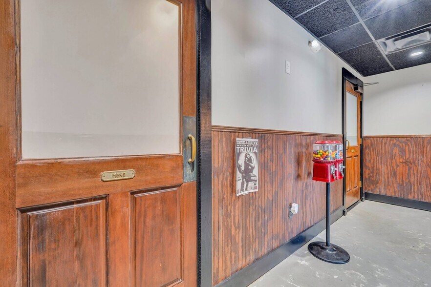 More Photos Of 110 Towne Center Dr, Pooler Restaurant For Sale