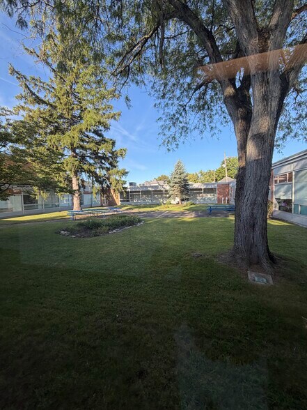 More Photos Of 255 N Miami St, Wabash Medical For Sale