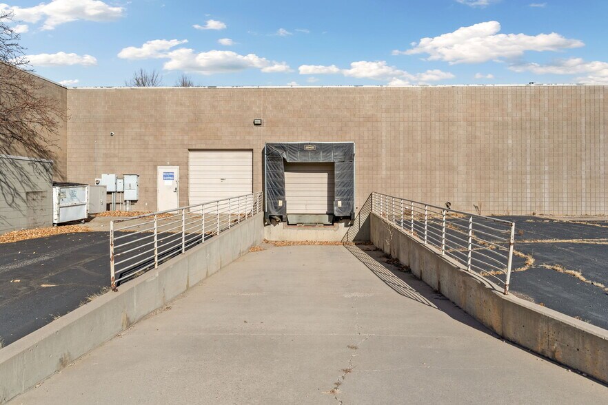 More Photos Of 4800 Innovation Dr, Fort Collins Warehouse For Lease