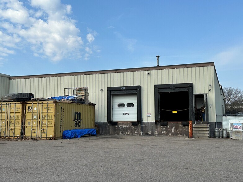 More Photos Of 6 Norfolk Ave, Easton Warehouse For Lease