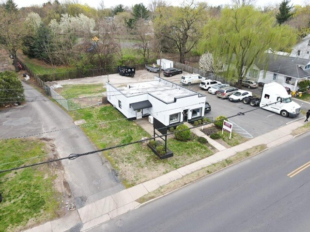 More Photos Of 1421 Nottingham Way, Trenton Office For Sale