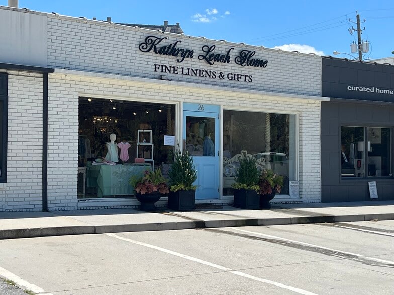 More Photos Of 26 E Andrews Dr, Atlanta Storefront For Lease