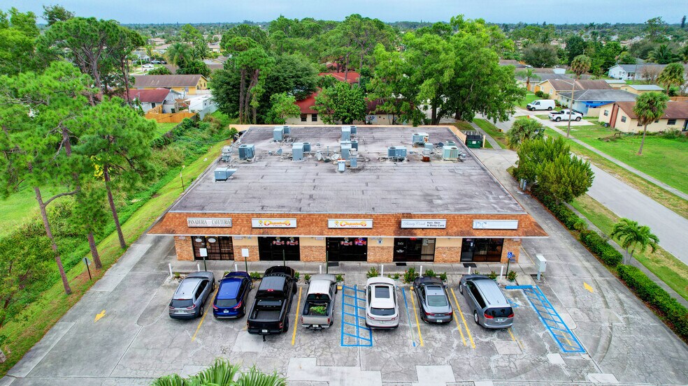 More Photos Of 5371 10th Ave N, Greenacres Storefront Retail Office For Lease