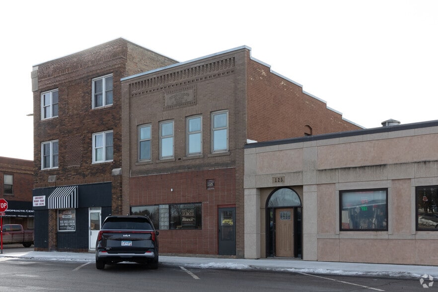 Primary Photo Of 115 1st St W, Milaca Storefront Retail Residential For Lease