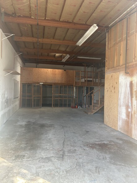 More Photos Of 1130 Industrial Ave, Petaluma Light Manufacturing For Sale