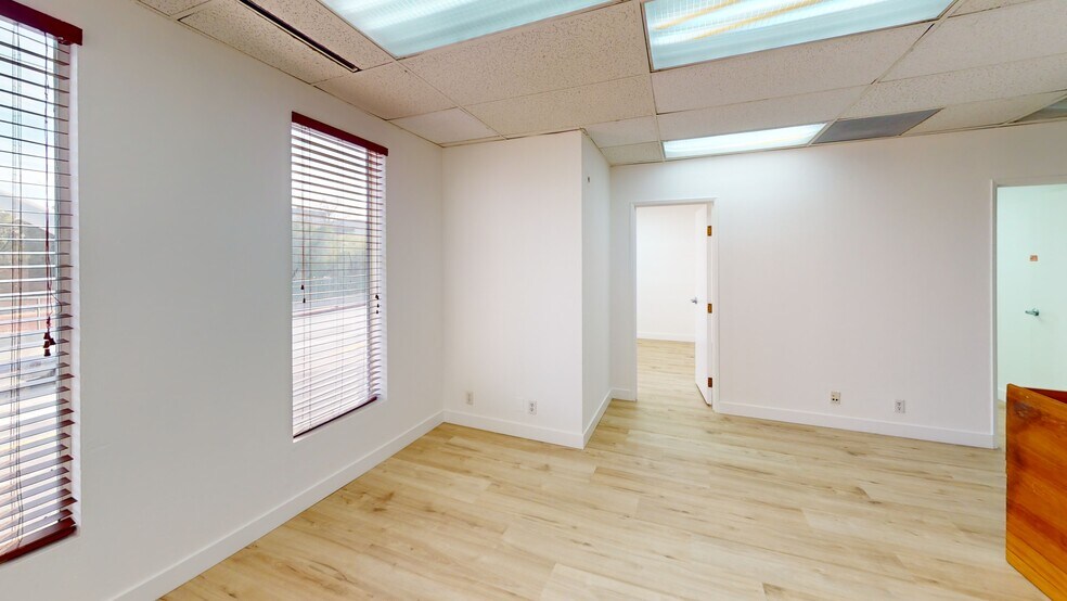 More Photos Of 201 N Hollywood Way, Burbank Office For Lease
