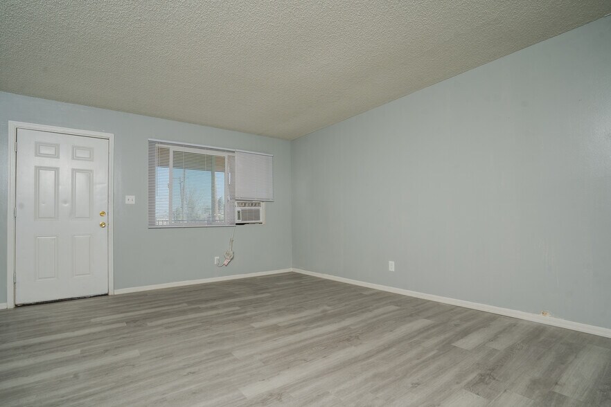 More Photos Of , Blythe Multifamily For Sale