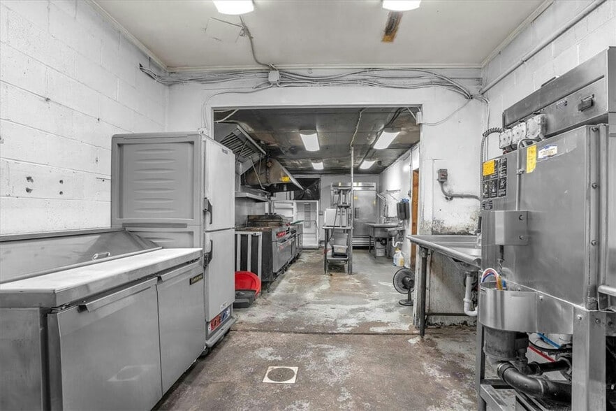 More Photos Of 3006 Lewis Run Rd, Clairton Restaurant For Sale