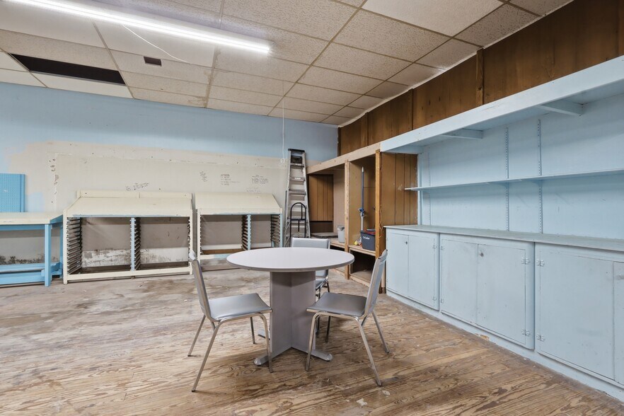 More Photos Of 112 Quitman St, Pittsburg General Retail For Sale
