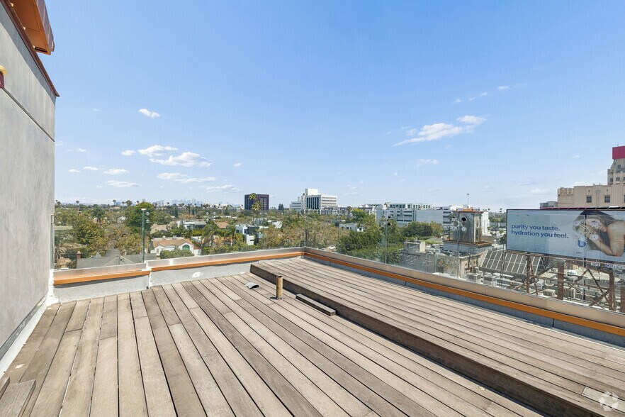 More Photos Of 600 S La Brea Ave, Los Angeles Storefront Retail Residential For Sale