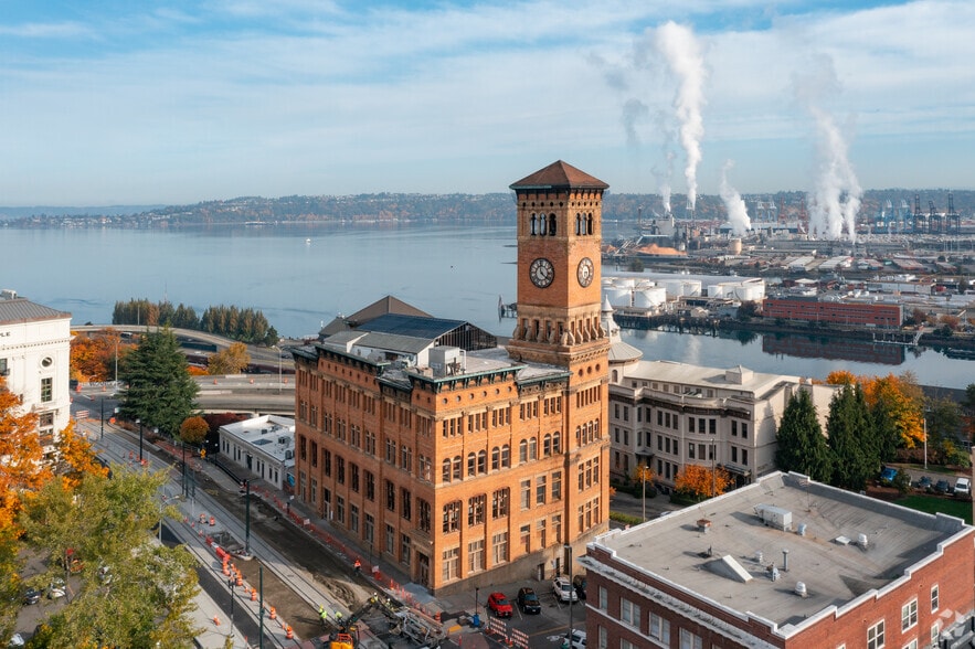 More Photos Of 625 S Commerce St, Tacoma Office For Lease