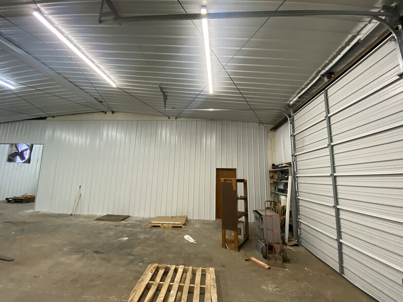More Photos Of 650 Ridgewood Rd, Ridgeland Warehouse For Lease