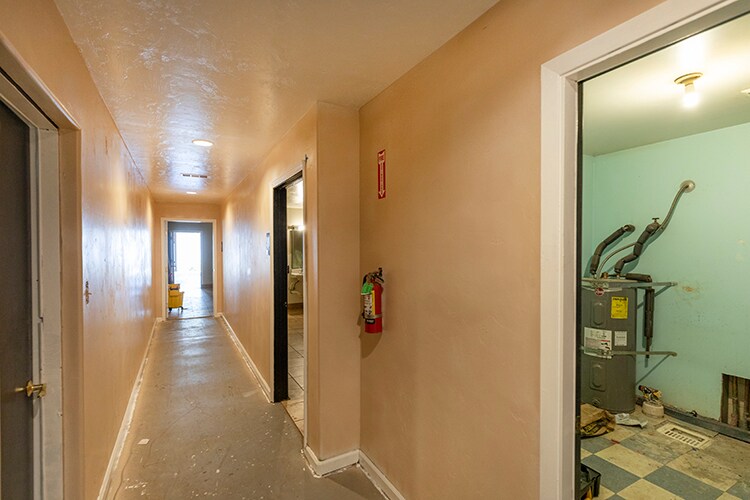 More Photos Of 2414 16th St, Sacramento Office For Sale