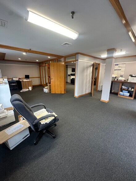 More Photos Of 45 Pond St, Norwell Office For Lease