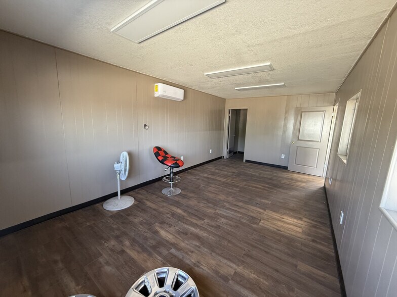 More Photos Of 6604 Topper Rdg, San Antonio Service For Lease