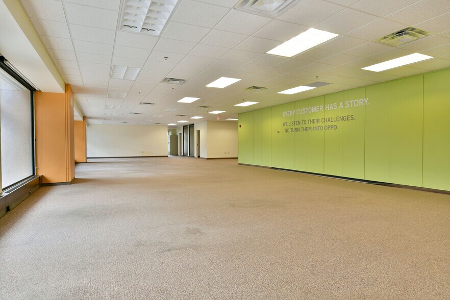 More Photos Of 108 Main Ave SW, Warren Office Residential For Lease