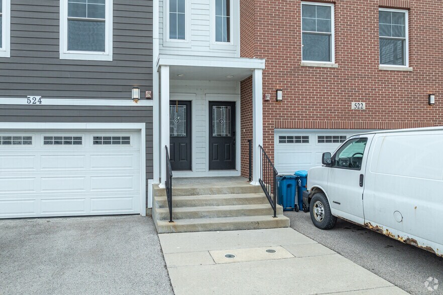 More Photos Of 504 Highland Pky, Itasca Apartments For Sale