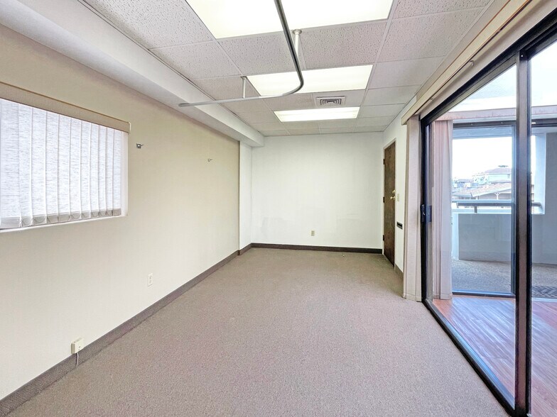 More Photos Of 2421 Encinal Ave, Alameda Medical For Lease