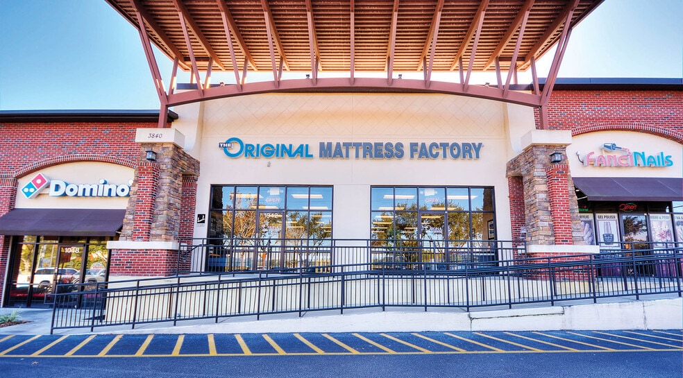 More Photos Of 3840 E Semoran Blvd, Apopka Unknown For Lease