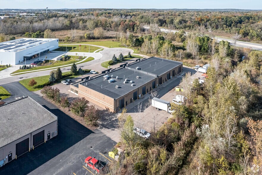 More Photos Of 29234-29248 Lyon Oaks Dr, Wixom Manufacturing For Lease