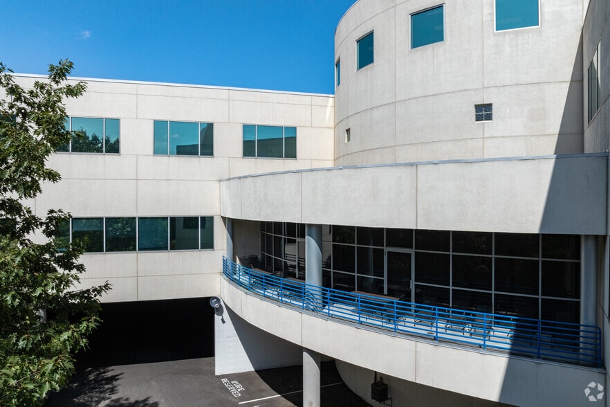 More Photos Of 201 Defense Hwy, Annapolis Office For Sale
