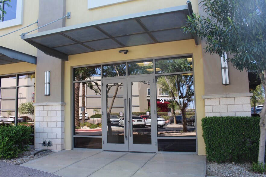 More Photos Of 2450 S Gilbert Rd, Chandler Office For Lease