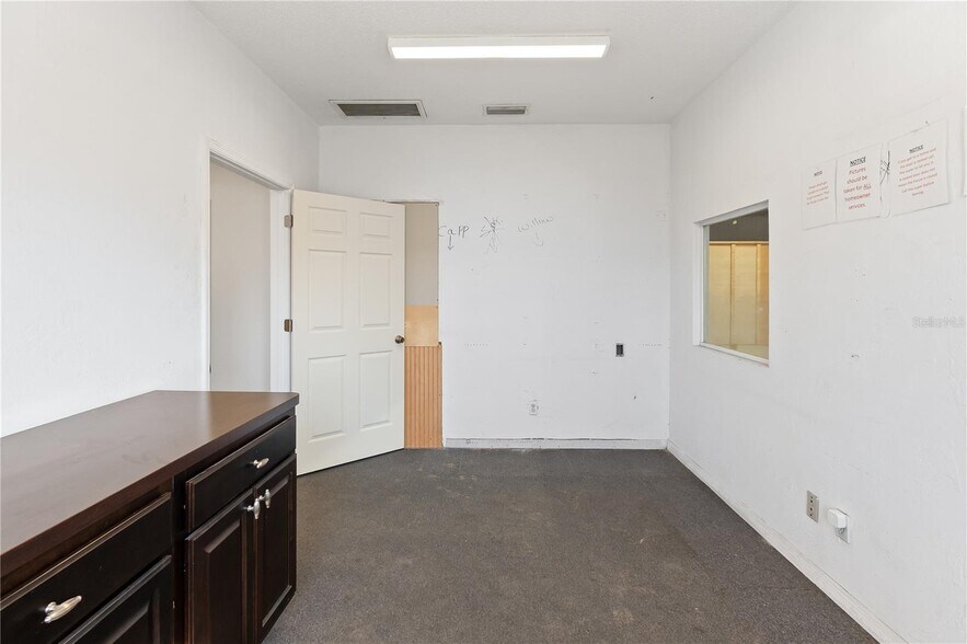 More Photos Of 904 Jan Mar Ct, Minneola Industrial For Sale