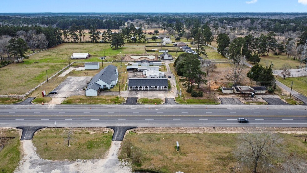 More Photos Of 6738 US Highway 190 E, Livingston Convenience Store For Sale