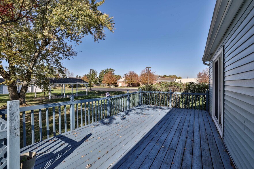 More Photos Of 8523 Cincinnati-Columbus Rd, West Chester Office For Sale