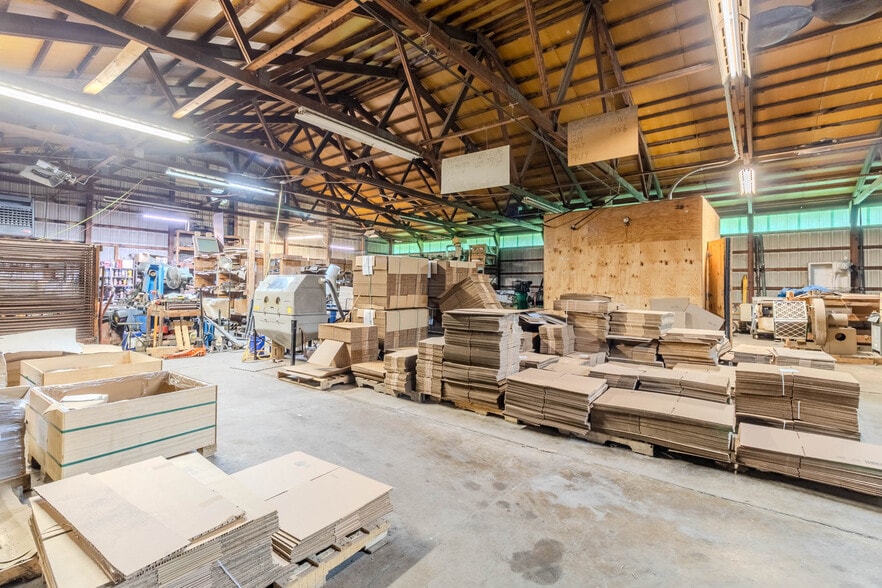 More Photos Of 55-57 Mark Dr, Delmont Light Manufacturing For Lease