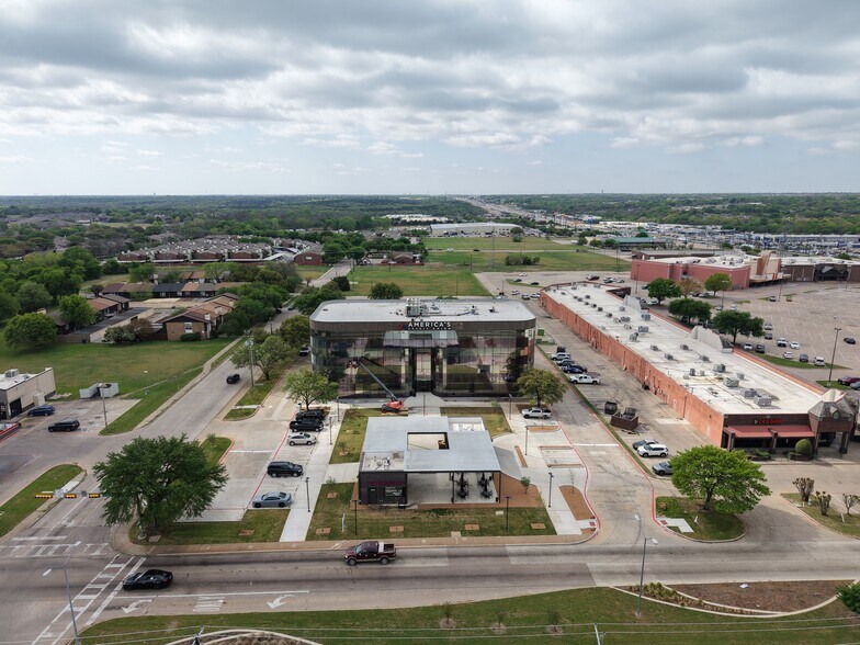 More Photos Of 3200 W Pleasant Run Rd, Lancaster Unknown For Lease