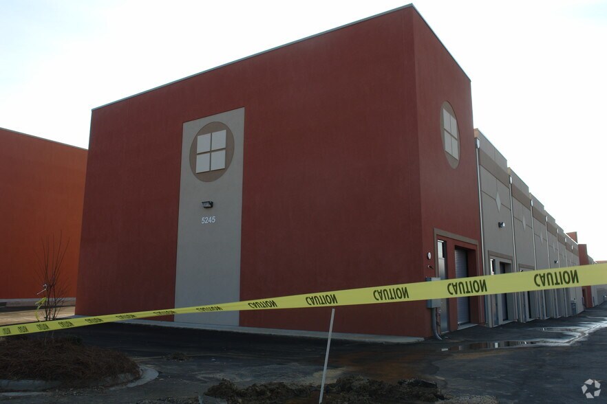 More Photos Of 5245 Old Dowd Rd, Charlotte Light Distribution For Lease