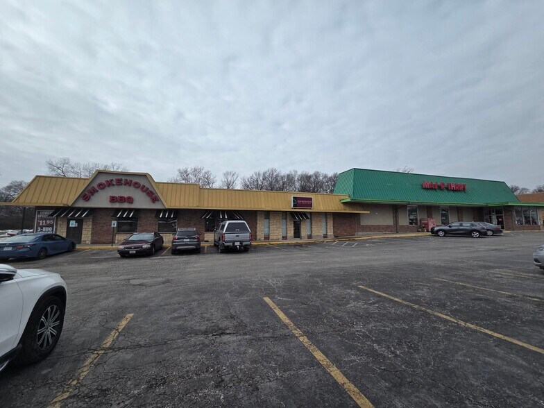 More Photos Of 6300-6314 N Oak Tfwy, Gladstone Freestanding For Lease