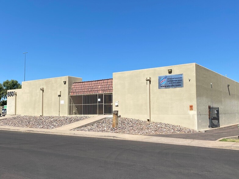 More Photos Of 6501 N Black Canyon Fwy, Phoenix Industrial For Sale