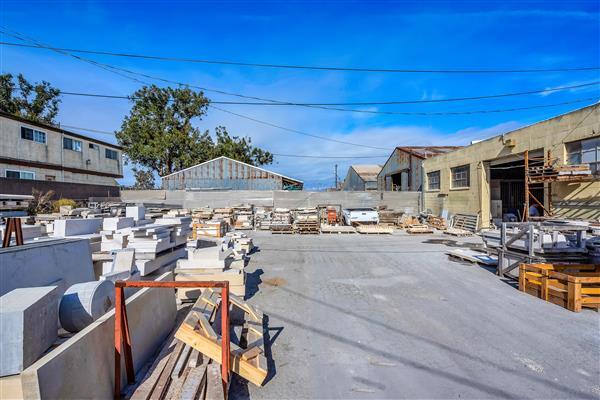 More Photos Of 22593 S Western Ave, Torrance Manufacturing For Sale