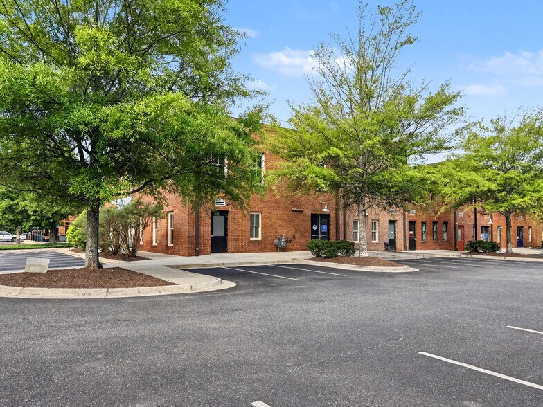 More Photos Of 1430 Capital Ave, Watkinsville Storefront Retail Office For Sale