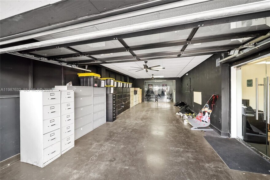 More Photos Of 5700 NW 27th Ave, Miami Auto Repair For Sale