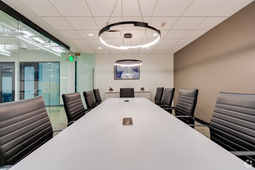 More Photos Of 301 N Lake Ave, Pasadena Office For Lease