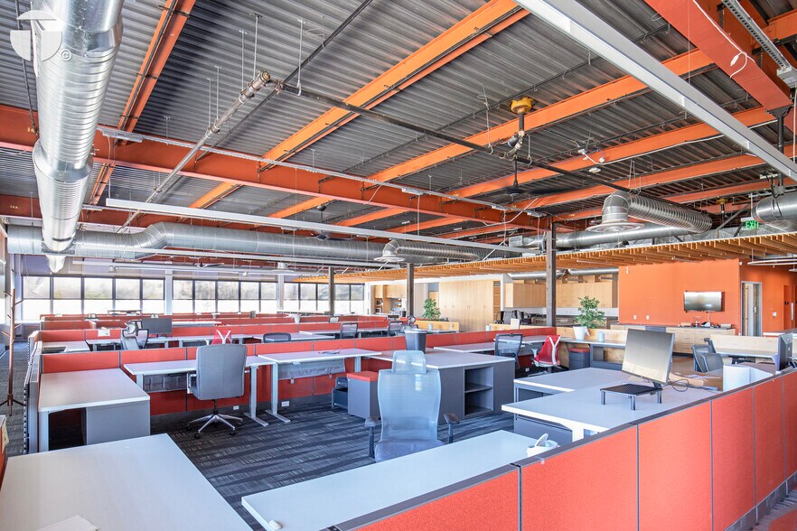 More Photos Of 2401-2407 J St, Sacramento Loft Creative Space For Lease