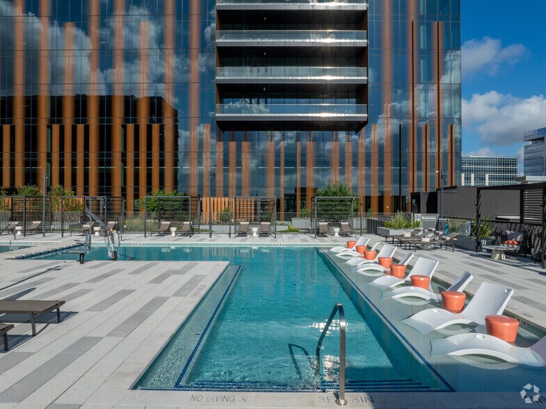 More Photos Of 11515 Burnet Rd, Austin Office For Lease