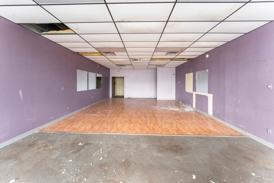 More Photos Of 1962 O'Neal Ln, Baton Rouge Freestanding For Sale