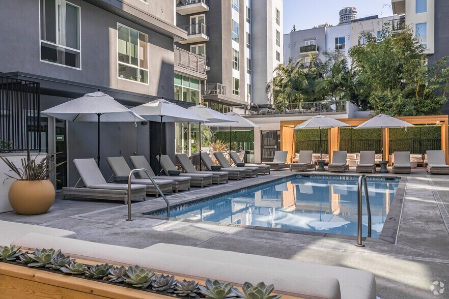 More Photos Of 1120 W 6th St, Los Angeles Apartments For Lease