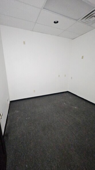 More Photos Of 4415-4433 Tx-322-loop, Abilene Unknown For Lease