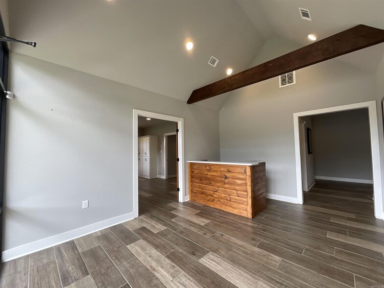 More Photos Of 1009 S Redmond Rd, Jacksonville Medical For Sale