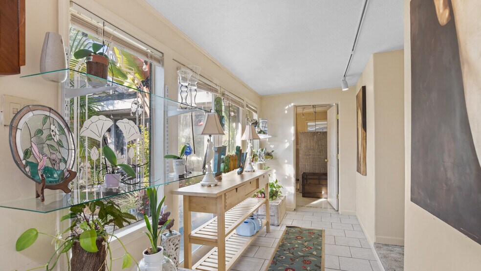 More Photos Of 1403 Rowena Way, Sacramento Specialty For Sale