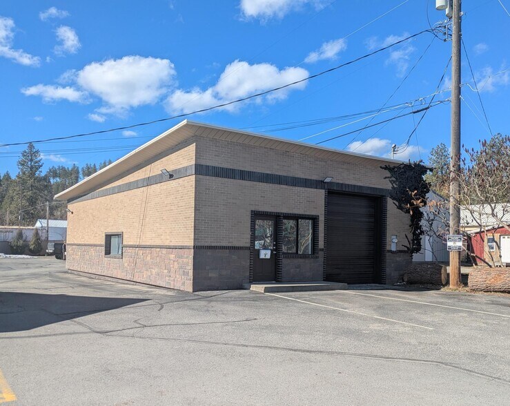 More Photos Of 25011 E Trent Ave, Newman Lake Storefront Retail Office For Sale