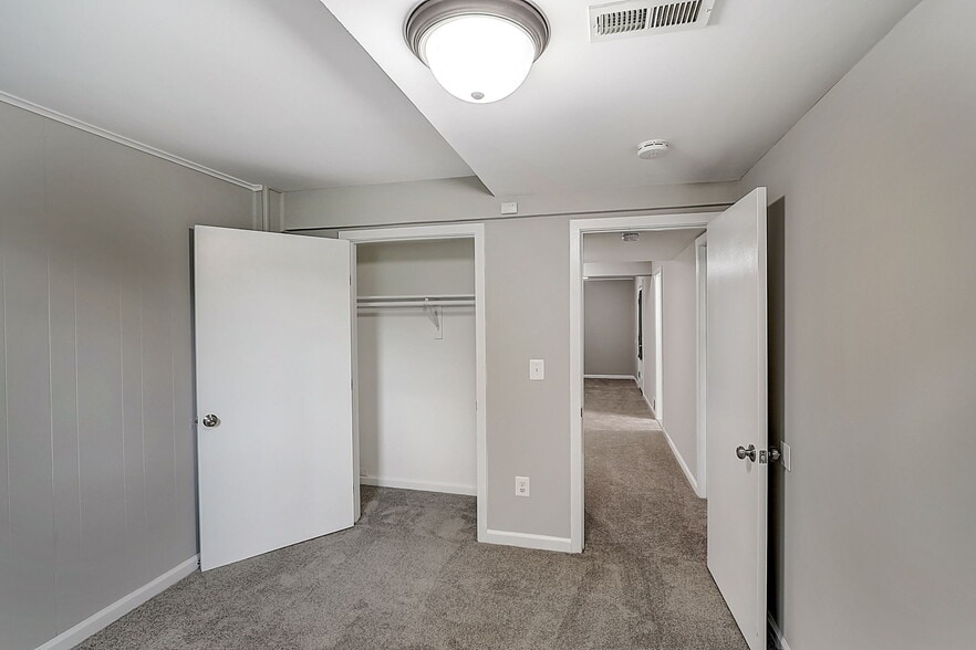 More Photos Of 872 Bellevue St SE, Washington Apartments For Sale