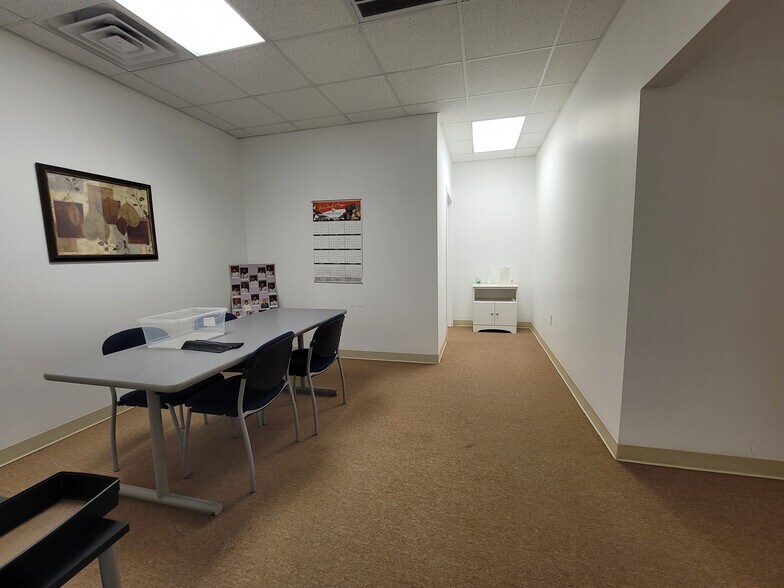 More Photos Of 3333 Louisa St, Catlettsburg Freestanding For Lease
