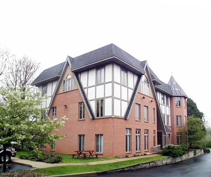 More Photos Of 386 Pennsylvania Ave, Glen Ellyn Medical For Lease