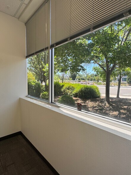 More Photos Of 6140 Hellyer Ave, San Jose Office Residential For Lease